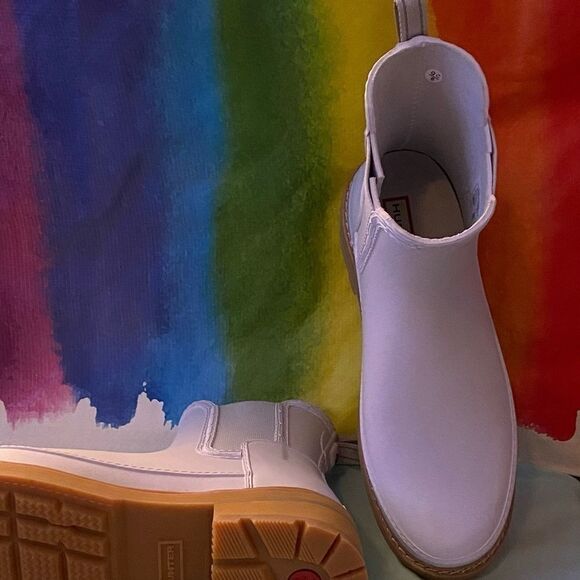 Hunter Designer Women's Chelsea Boots - Picture 8 of 12